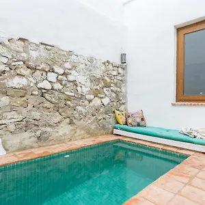 https://encantadora-casa-rural-con-piscina-privada.es-andalucia.com