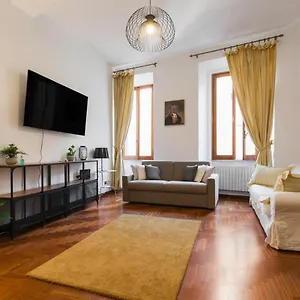 Vicolo Delle Grotte Roma