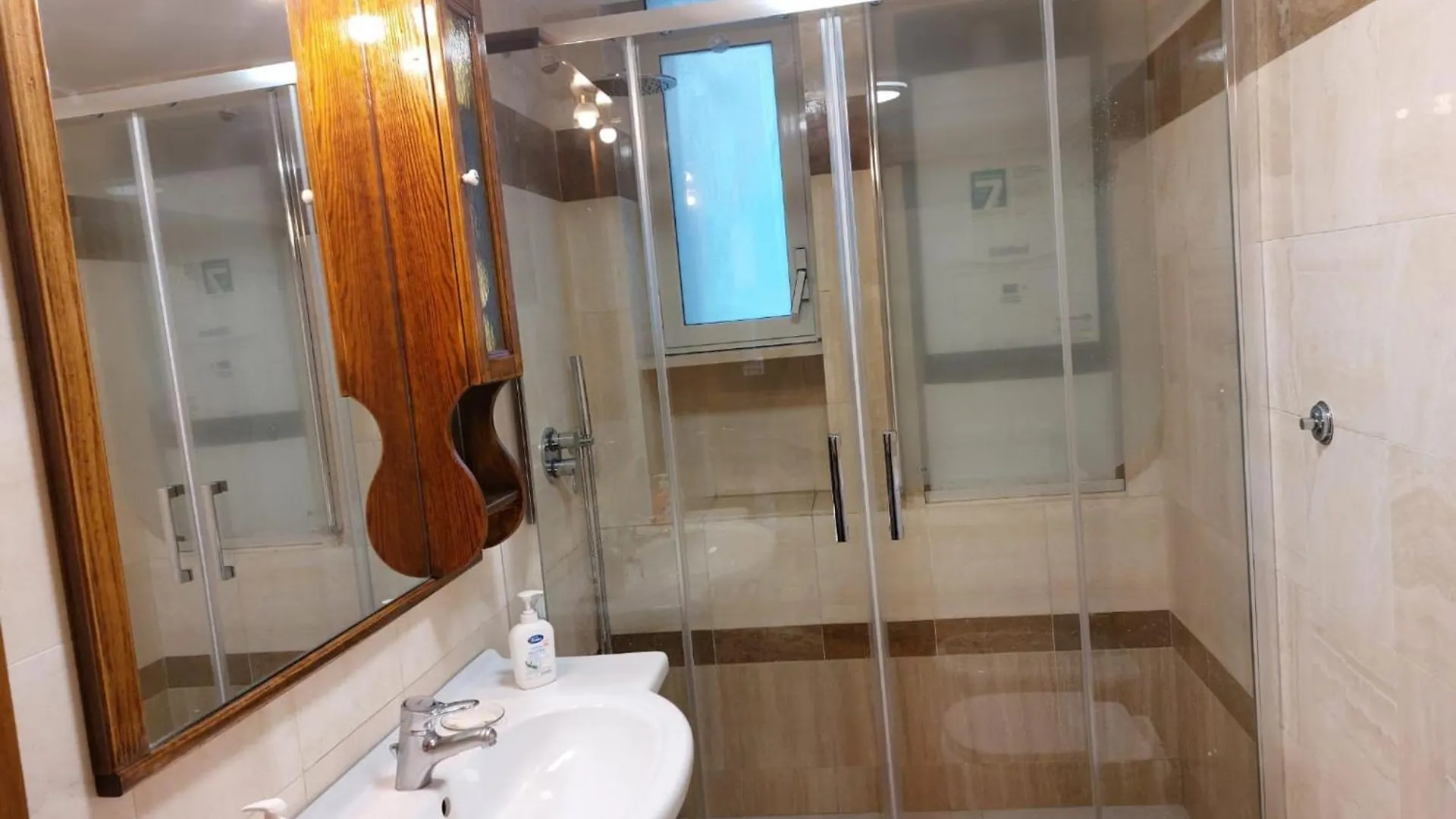 Termini Colosseum Apartment Rome Italy